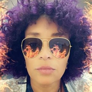 Meet your Posher, Ana